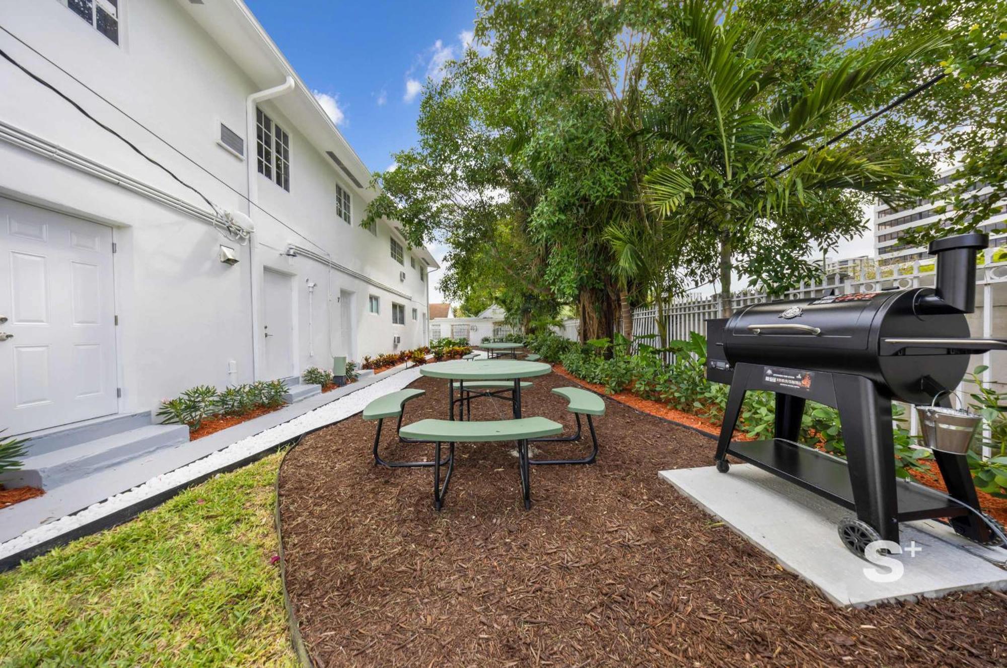 Stylish 1-br Urban Escape With Bbq, Garden & Gym Apartment Miami
